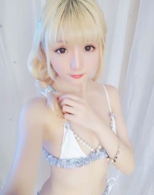 一家四口混乱的关系文案